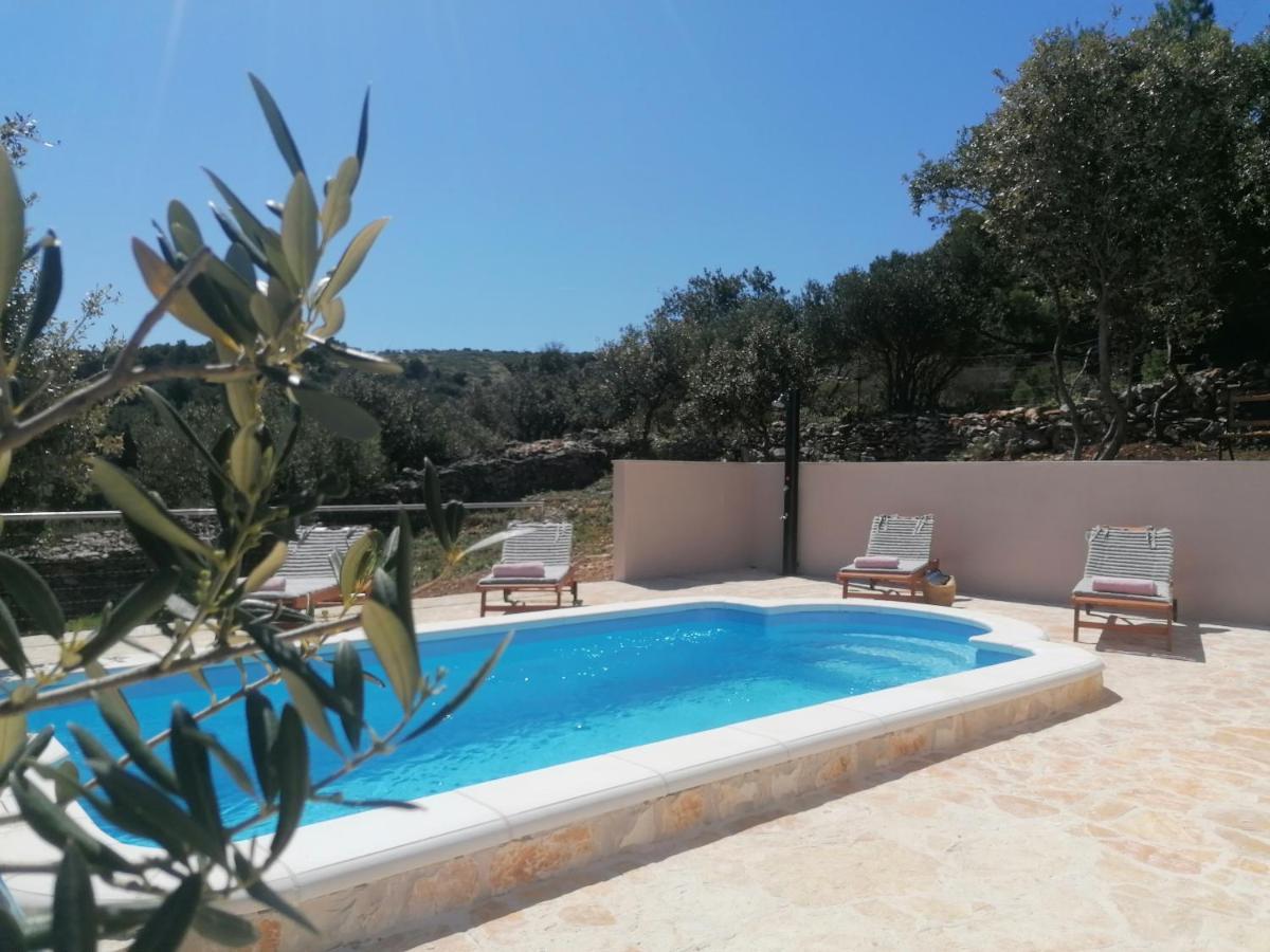 Secluded Holiday Home Heritage Postira Extérieur photo
